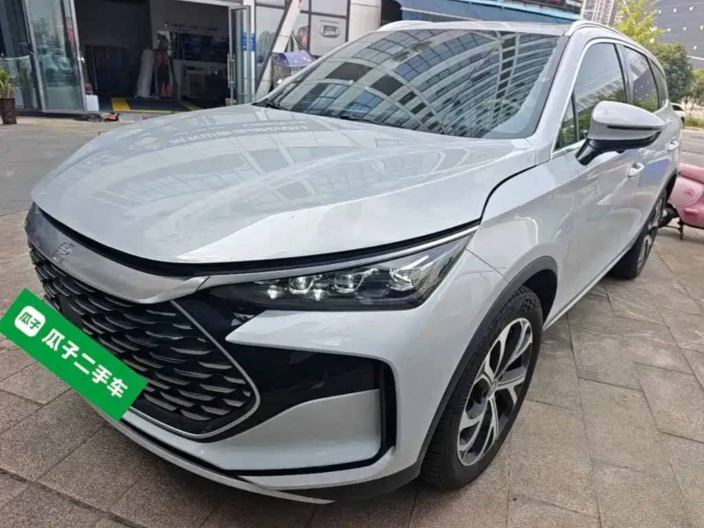 BYD Tang New Energy — фото 1