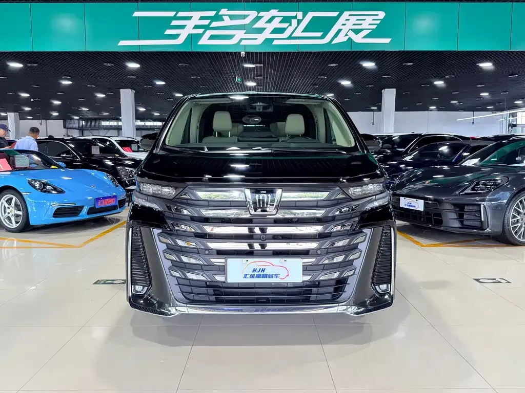 Toyota Vellfire — фото 6
