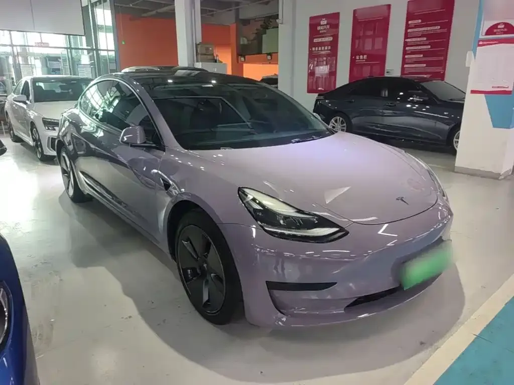 Tesla Model 3 — фото 7