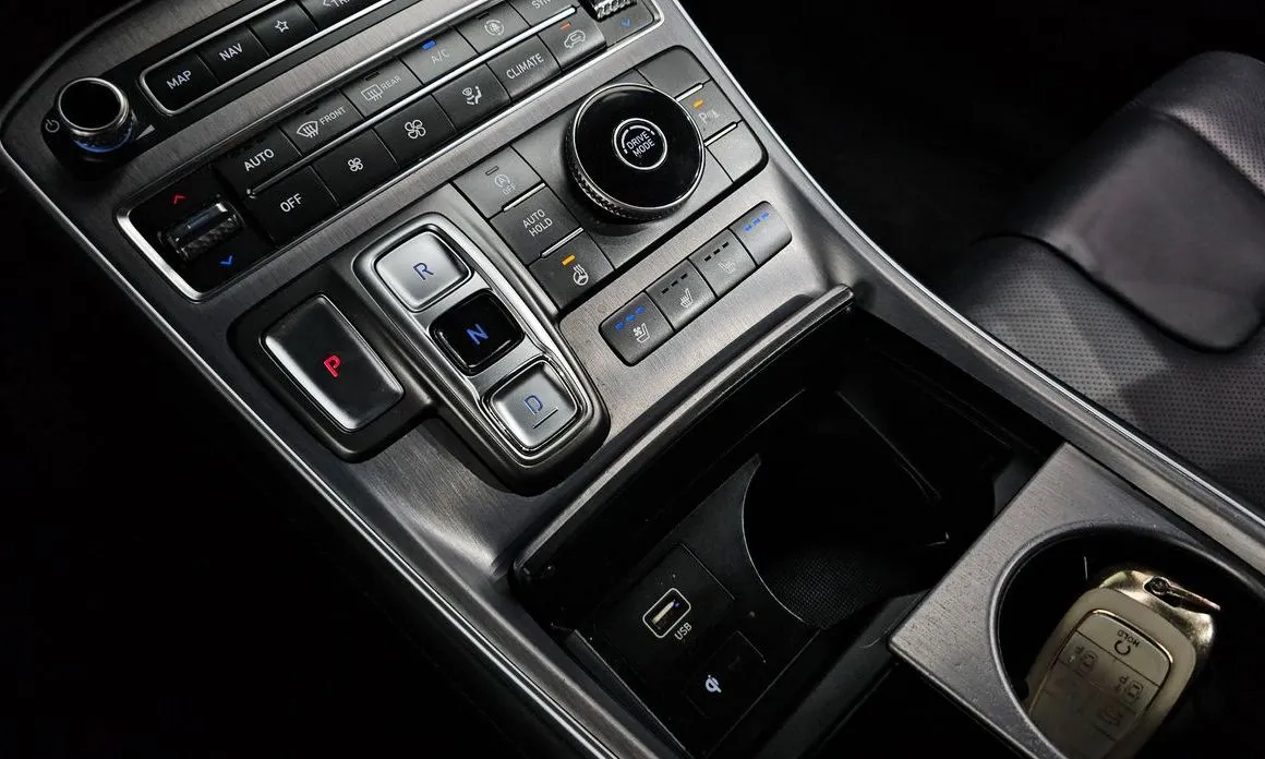 Hyundai Santafe — фото 6