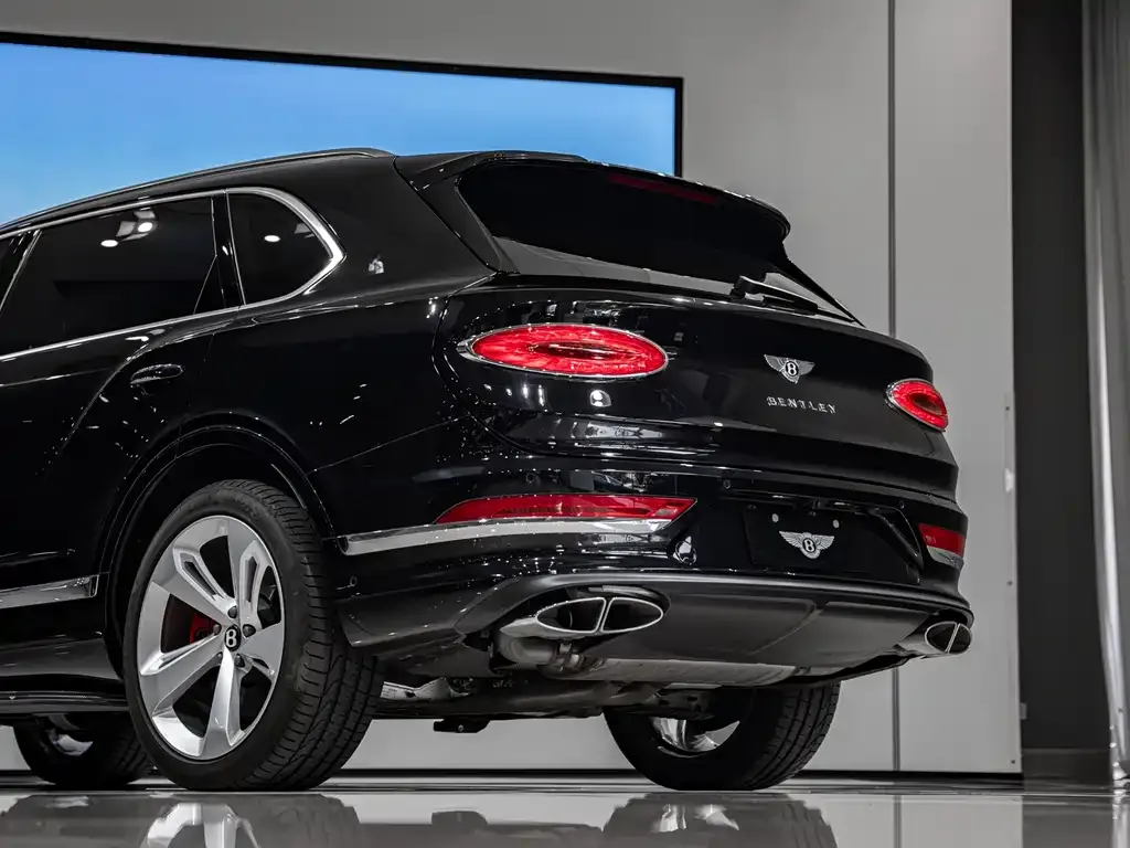 Bentley Bentayga — фото 8