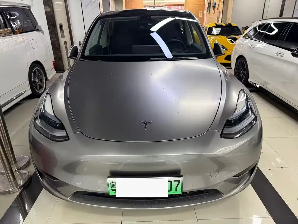 Tesla Model Y — фото 6