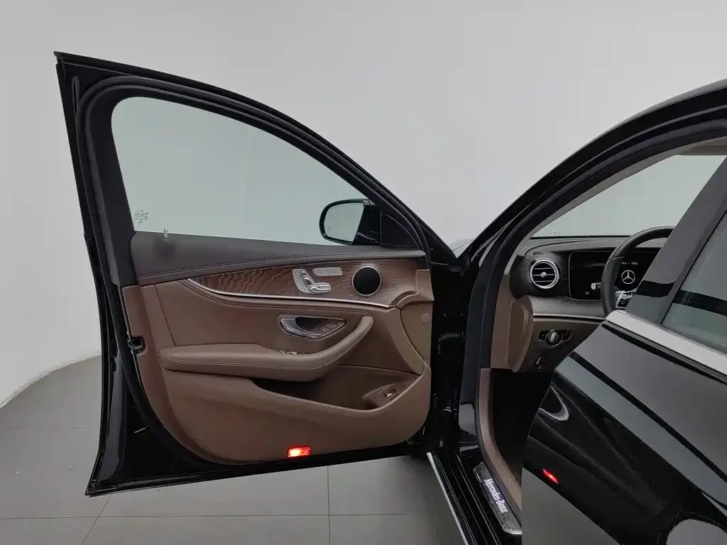 Mercedes-Benz E-Class New Energy — фото 2