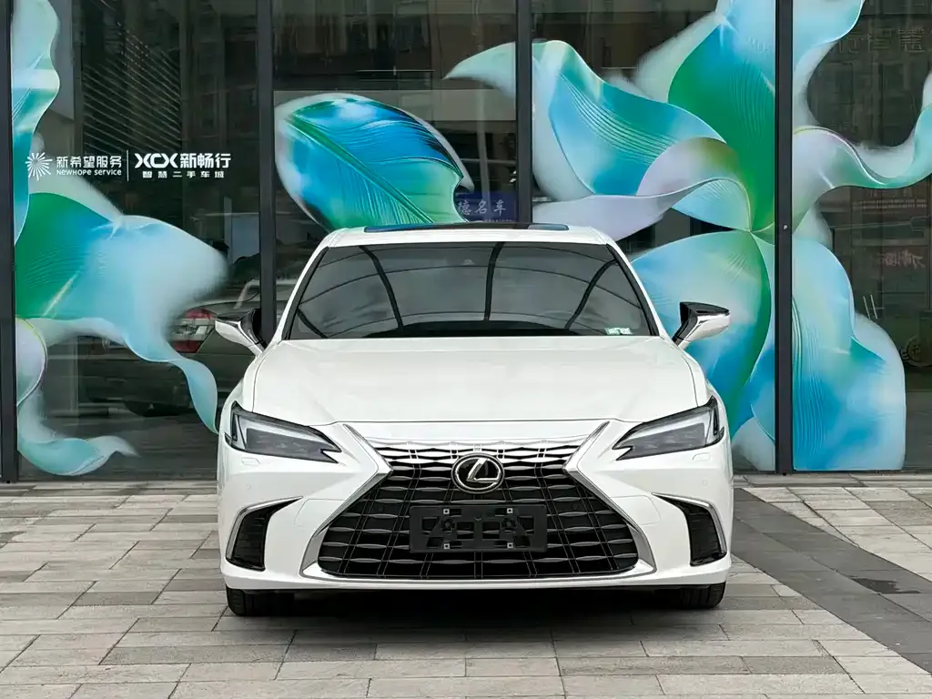 Lexus ES — фото 6