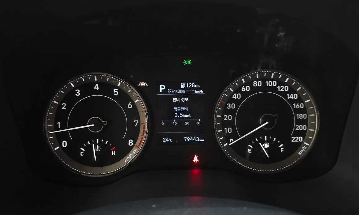 Hyundai Venue — фото 2
