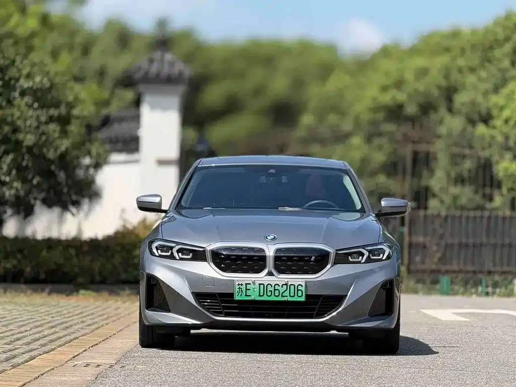 BMW i3 — фото 9