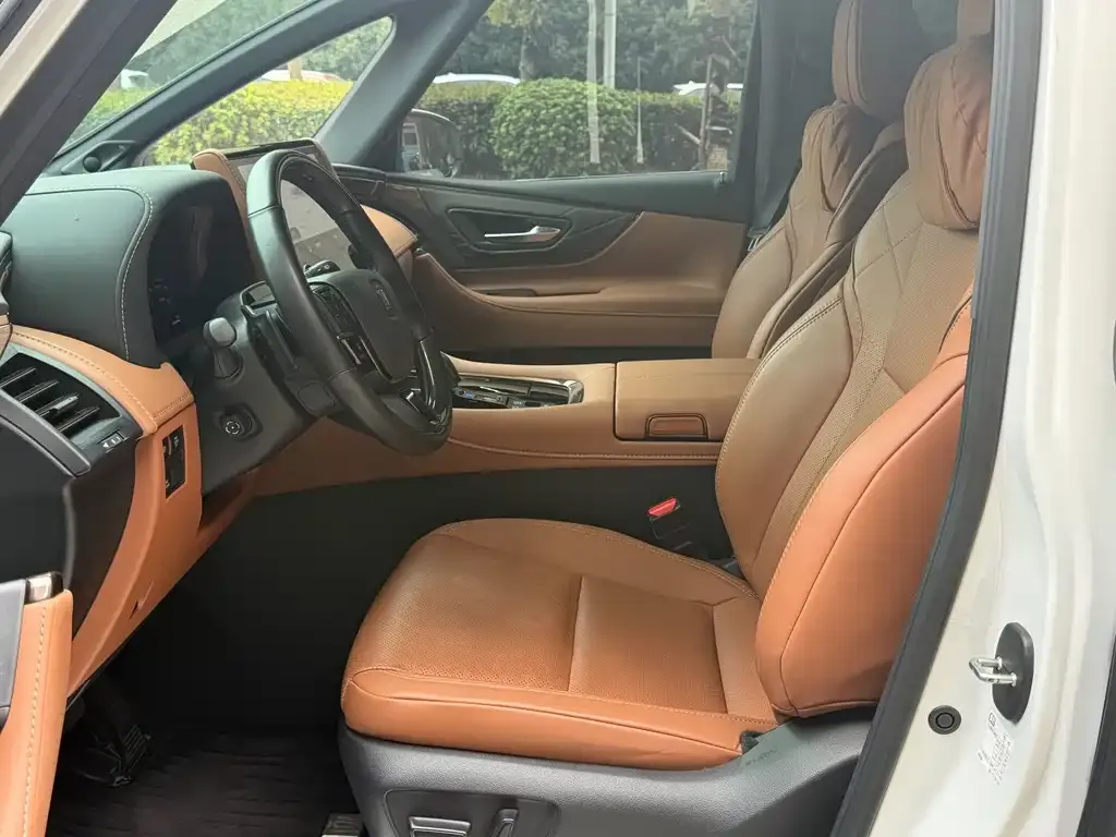 Toyota Vellfire — фото 8