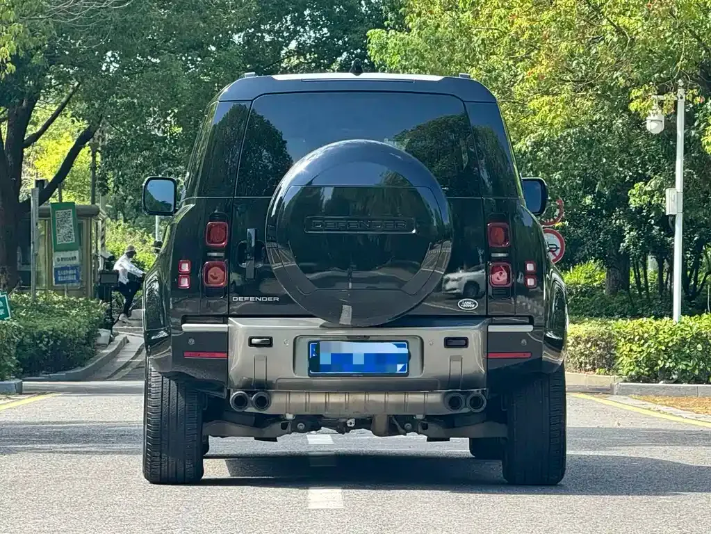 Land Rover Defender — фото 8