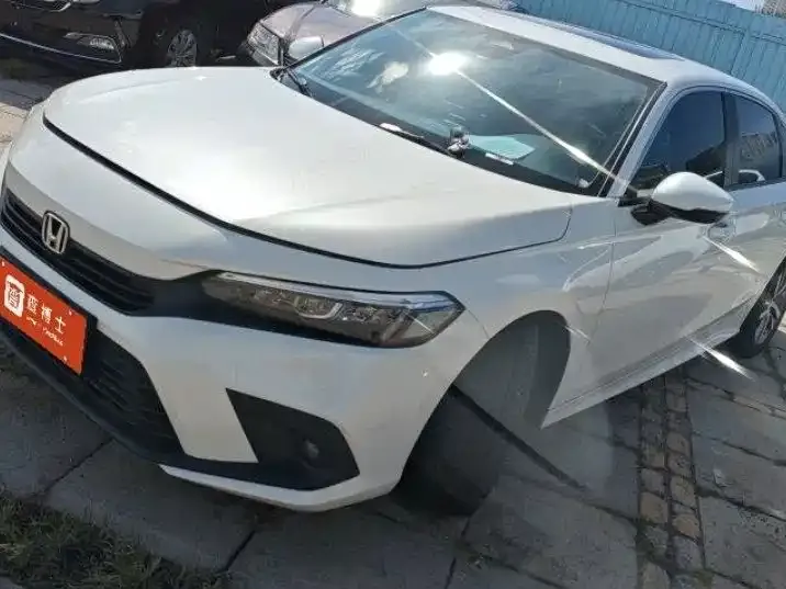 Honda Civic — фото 1
