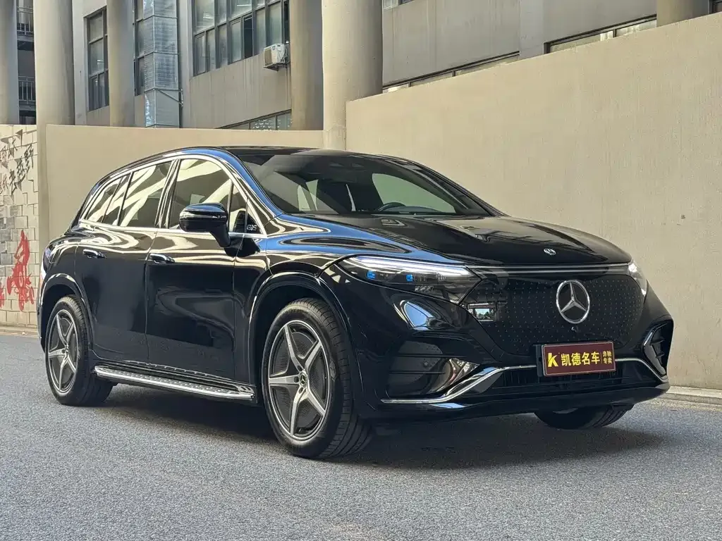 Mercedes-Benz EQS SUV — фото 7