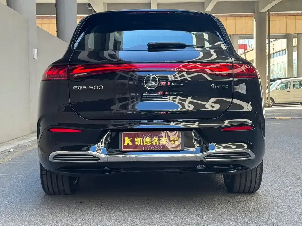 Mercedes-Benz EQS SUV — фото 6