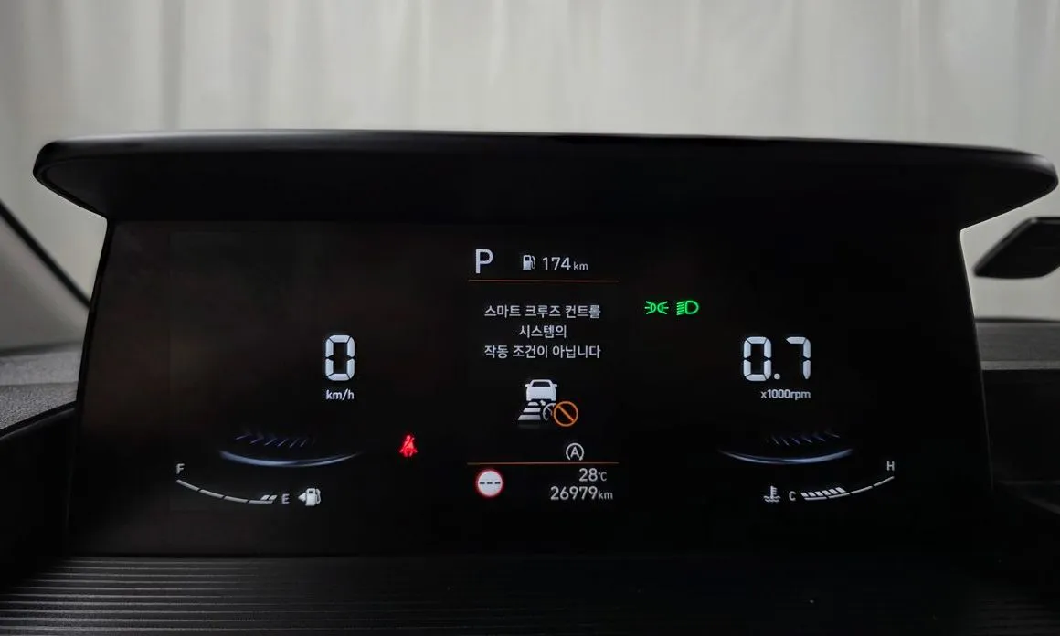 Hyundai Staria — фото 2