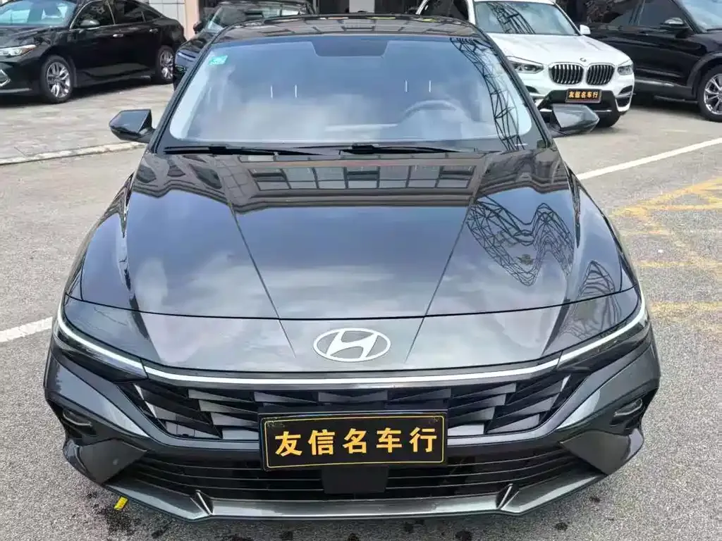 Hyundai Elantra — фото 6