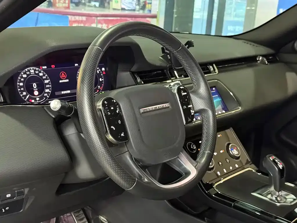 Land Rover Evoque — фото 8