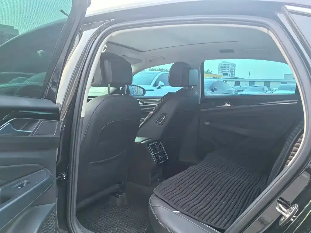 Volkswagen Passat — фото 2