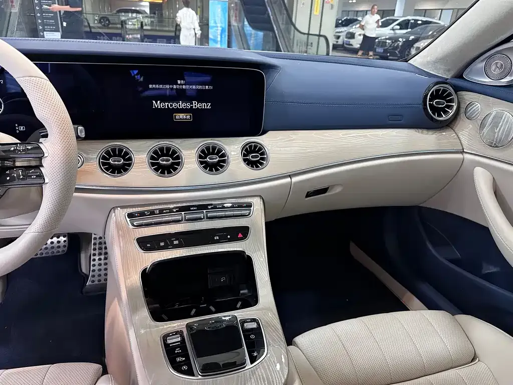 Mercedes-Benz E-Class (Import) — фото 10
