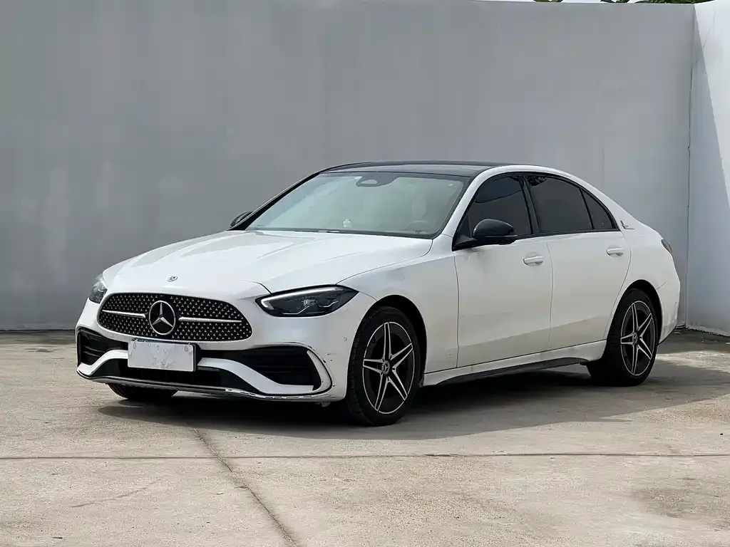 Mercedes-Benz C-Class — фото 1
