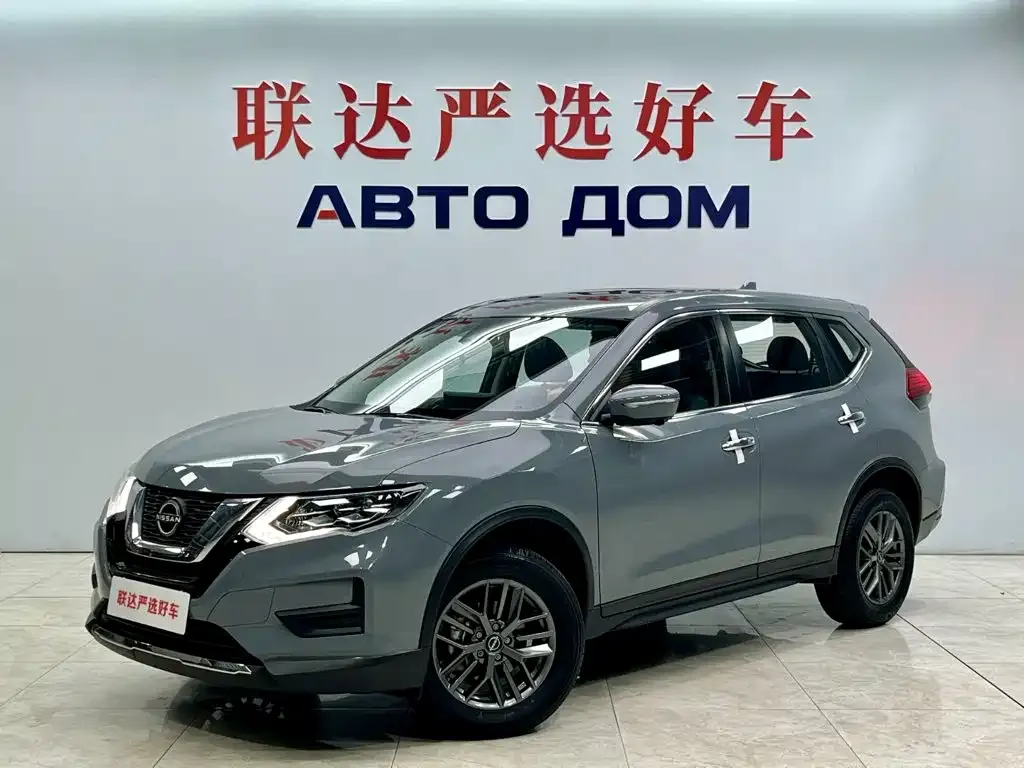 Nissan X-Trail — фото 1