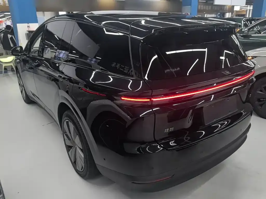 Li Auto Li i8 — фото 6