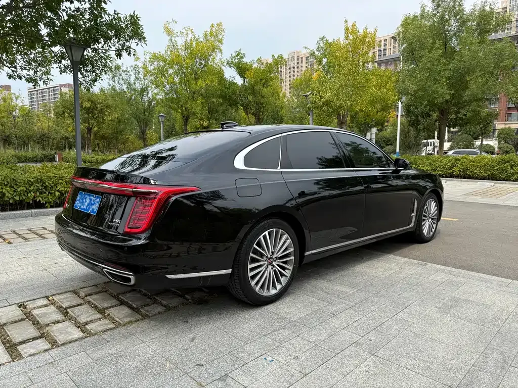 Hongqi H9 — фото 8