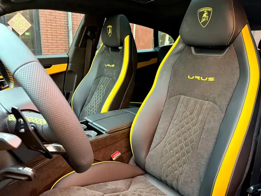 Lamborghini Urus — фото 6