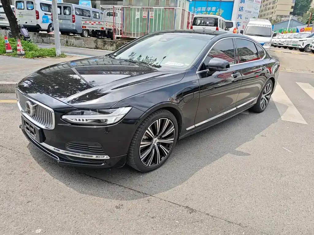 Volvo S90 PHEV — фото 1