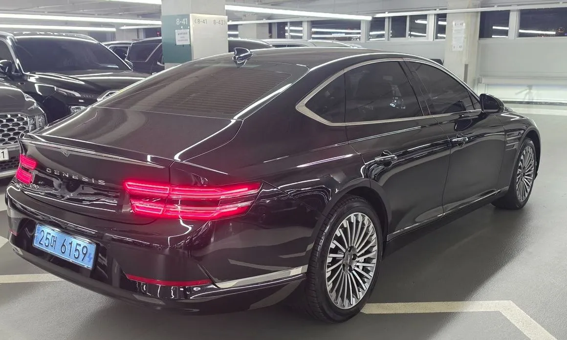 Genesis G80 — фото 10