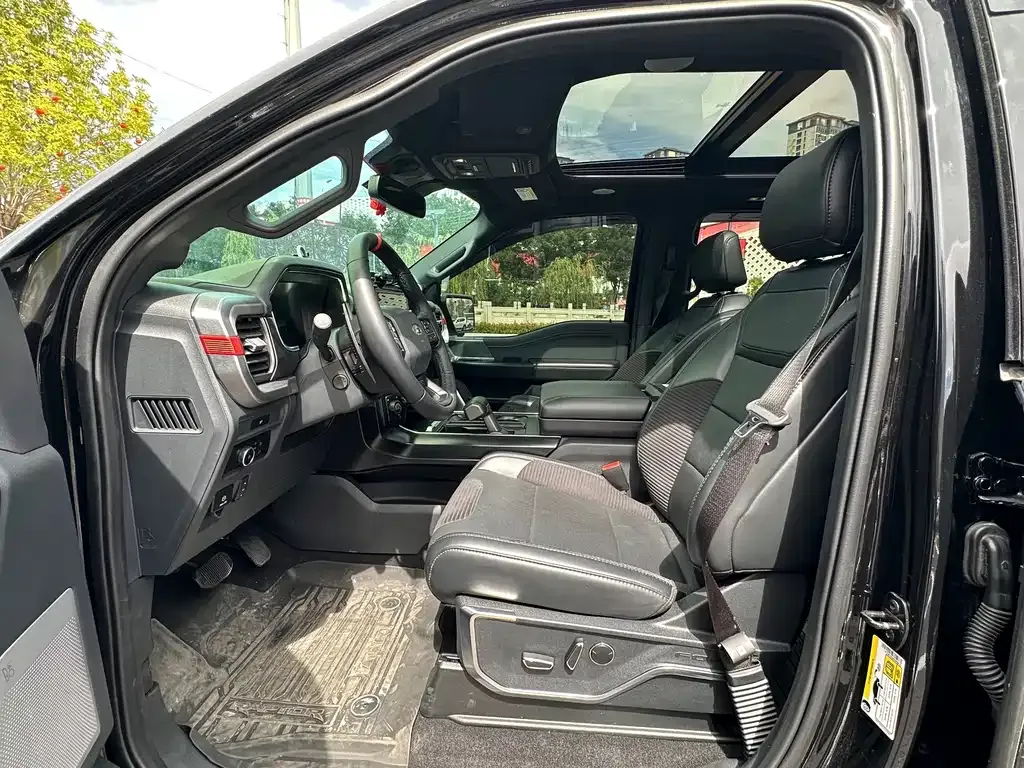 Ford F-150 Raptor — фото 9