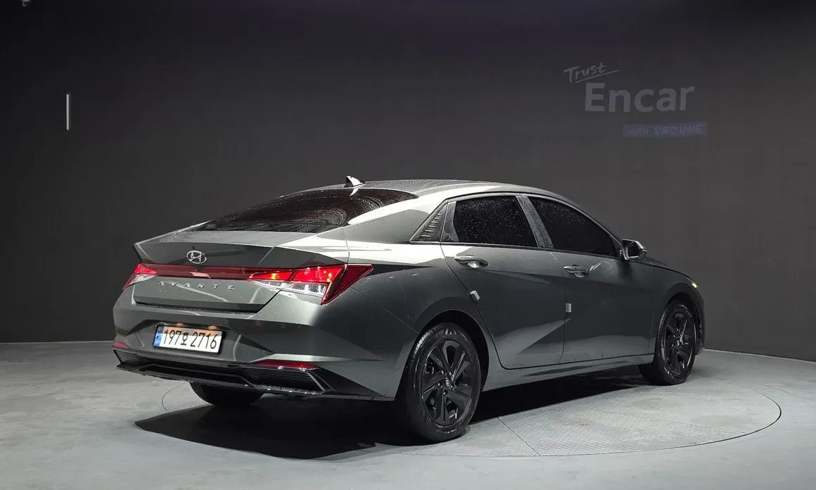 Hyundai AVANTE — фото 3