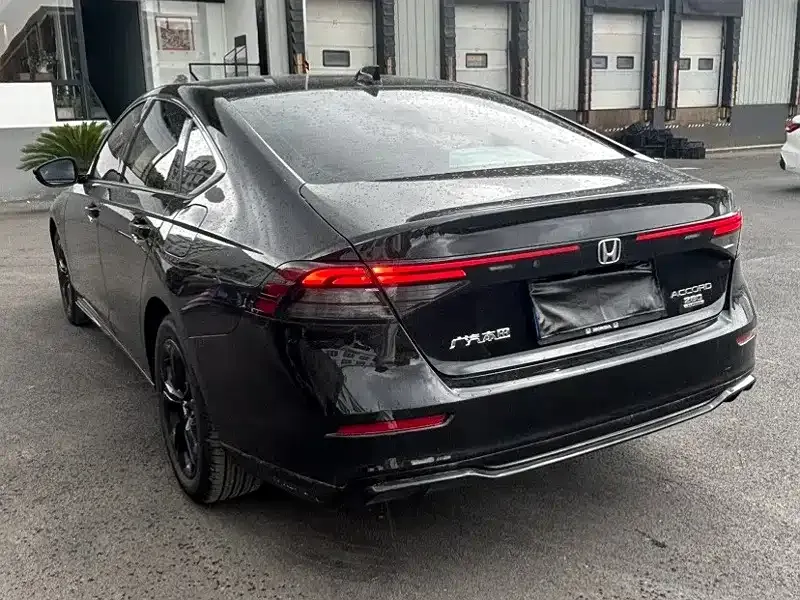 Honda Accord — фото 5