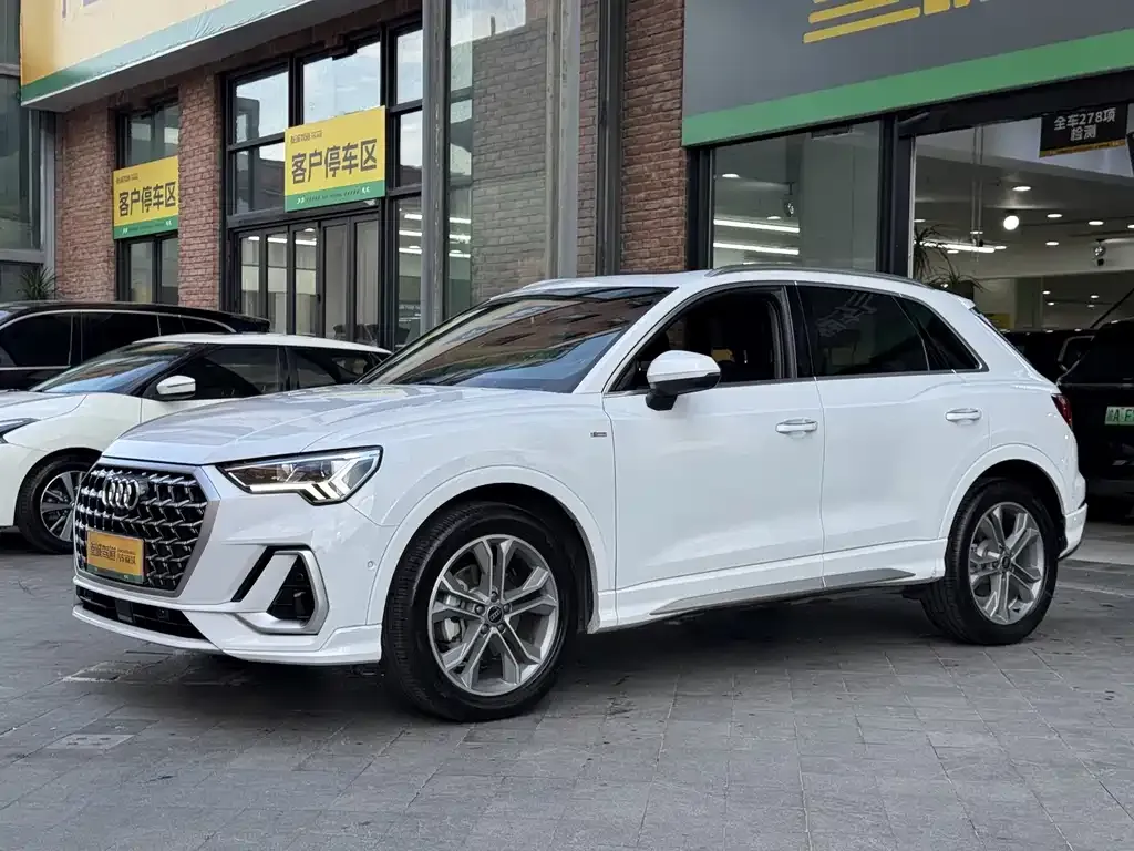 Audi Q3 — фото 4