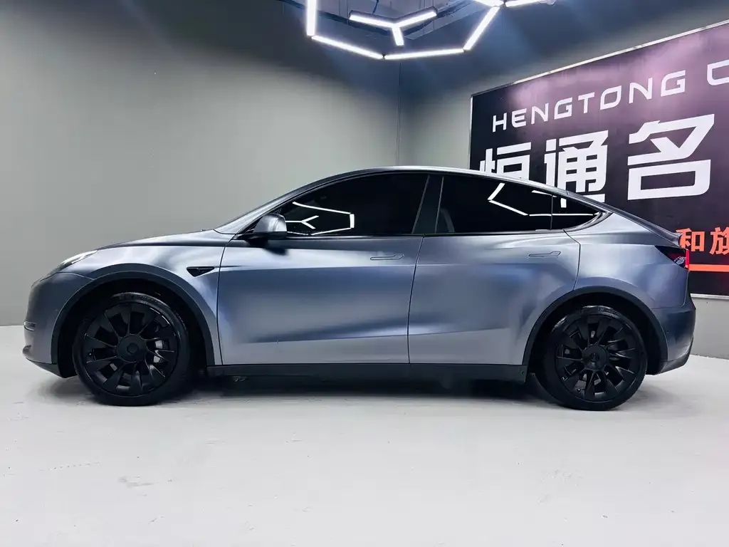 Tesla Model Y — фото 6