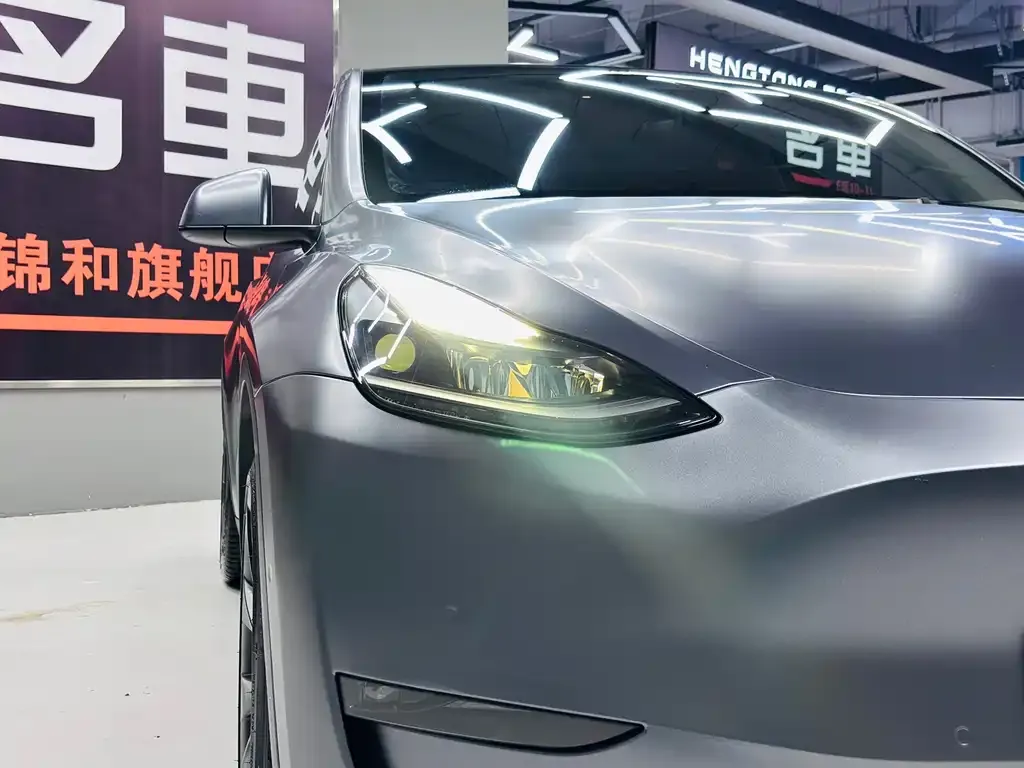 Tesla Model Y — фото 3