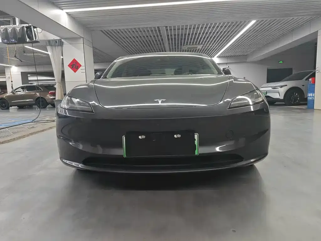 Tesla Model 3 — фото 5