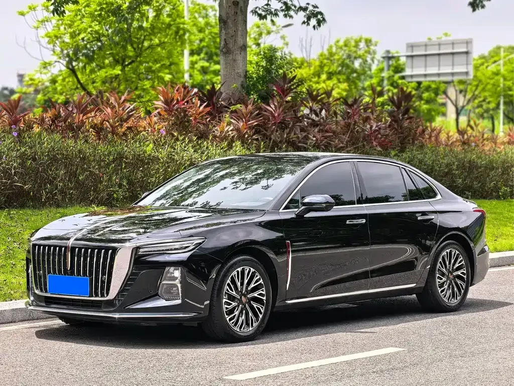 Hongqi H5 — фото 1