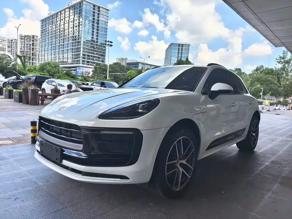 Porsche Macan — фото 1