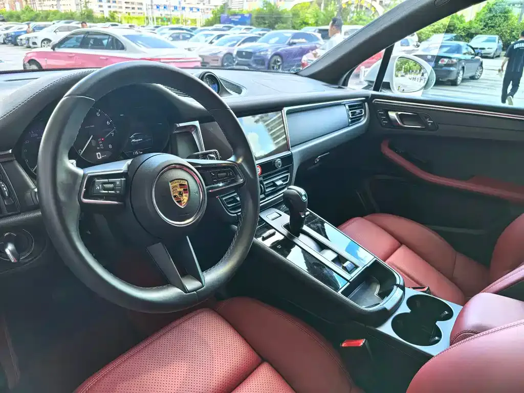 Porsche Macan — фото 6