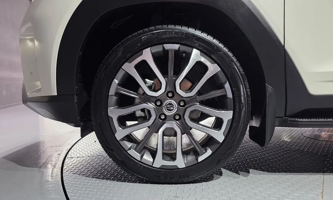 KG Mobility (Ssangyong) Torres — фото 10