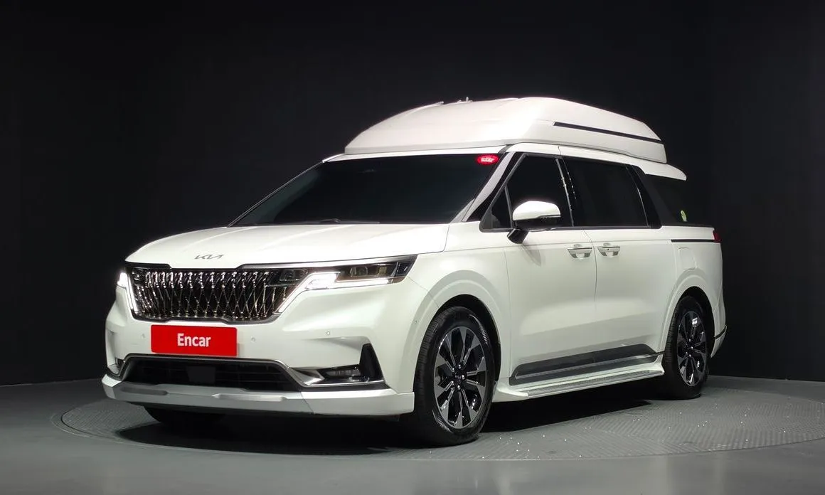 Kia Carnival — фото 1
