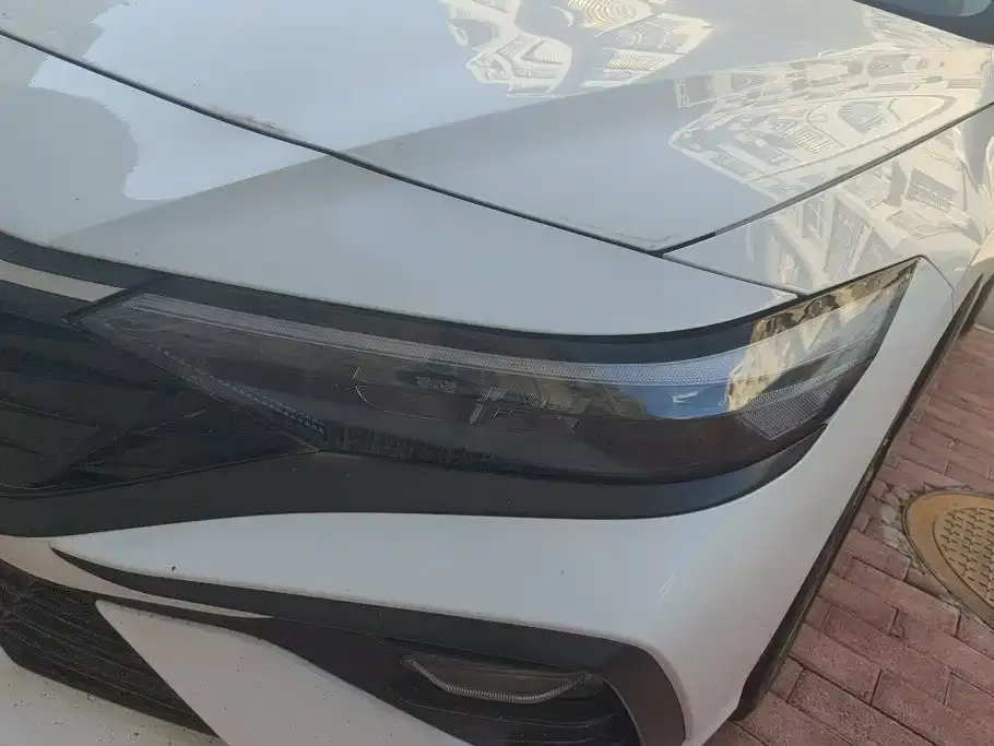 Hyundai Elantra — фото 2