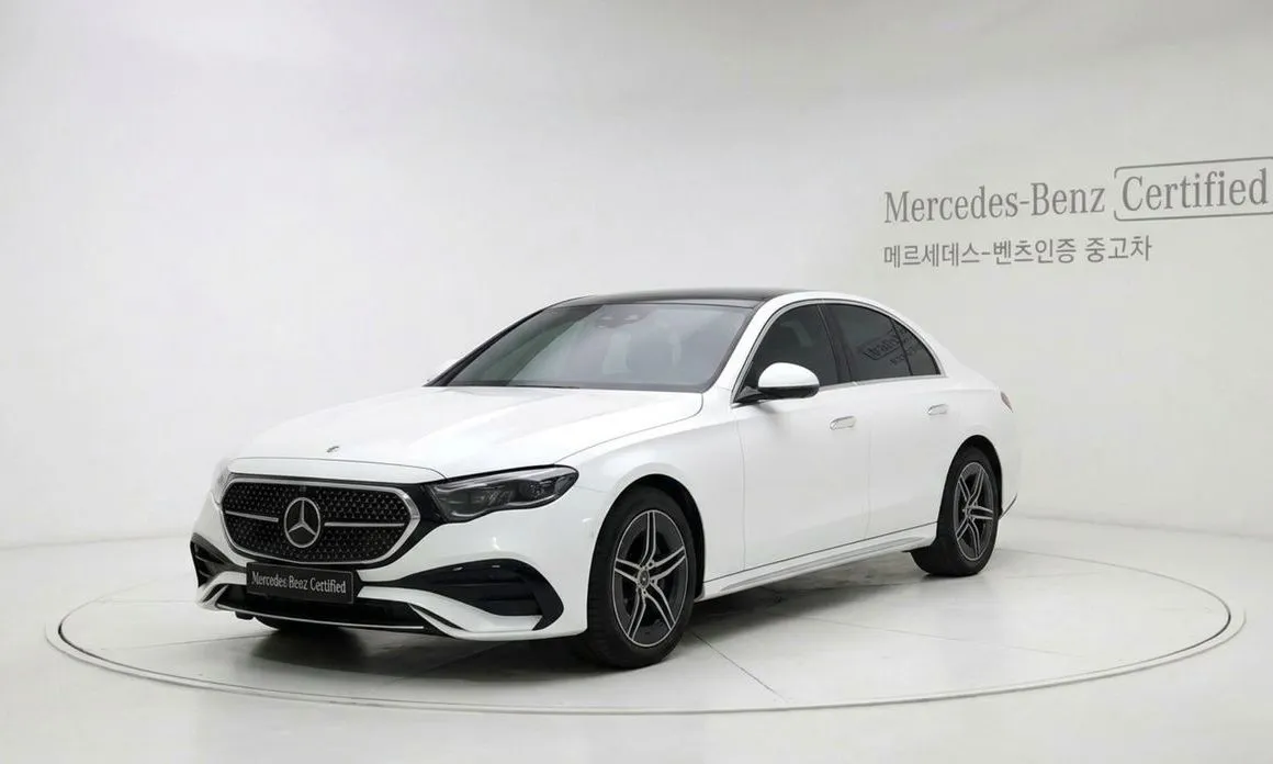 Mercedes-Benz E-Class — фото 1