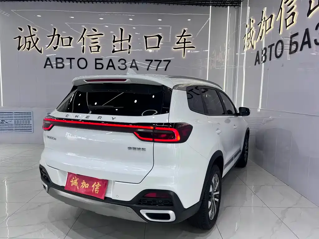 Chery Tiggo 8 — фото 8