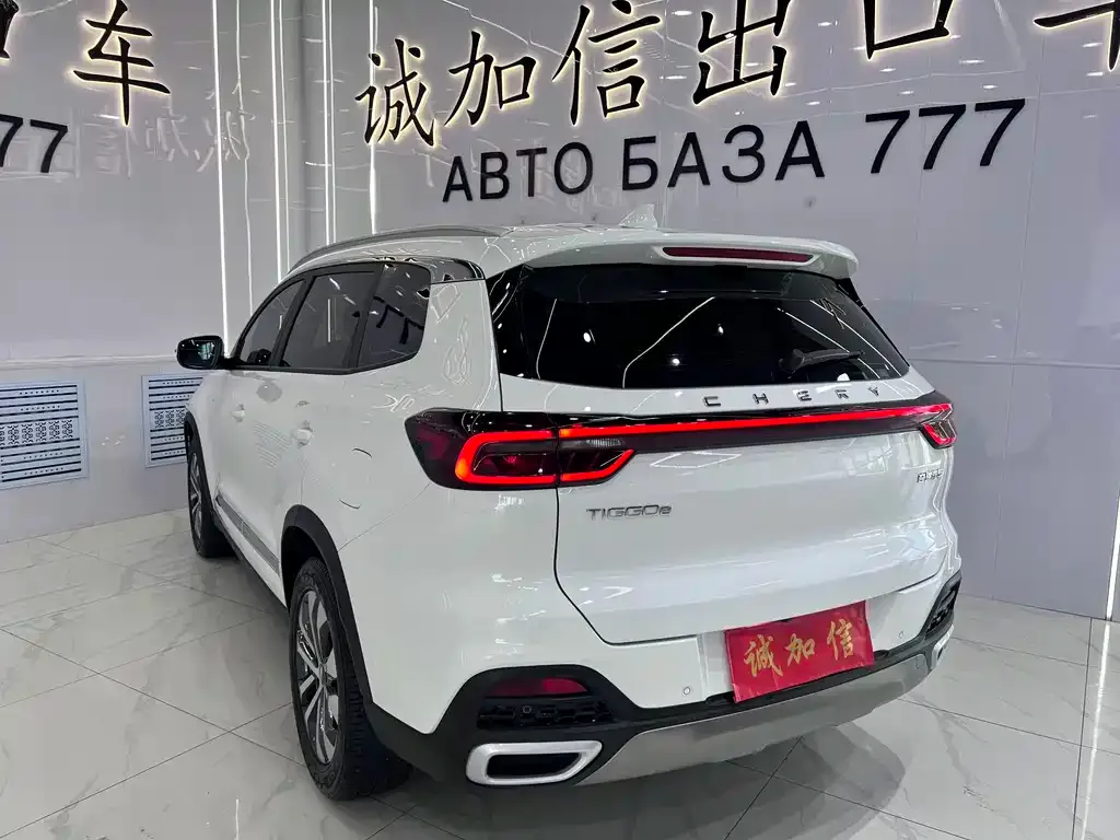 Chery Tiggo 8 — фото 6
