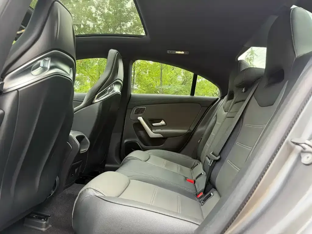 Mercedes-Benz CLA AMG — фото 7