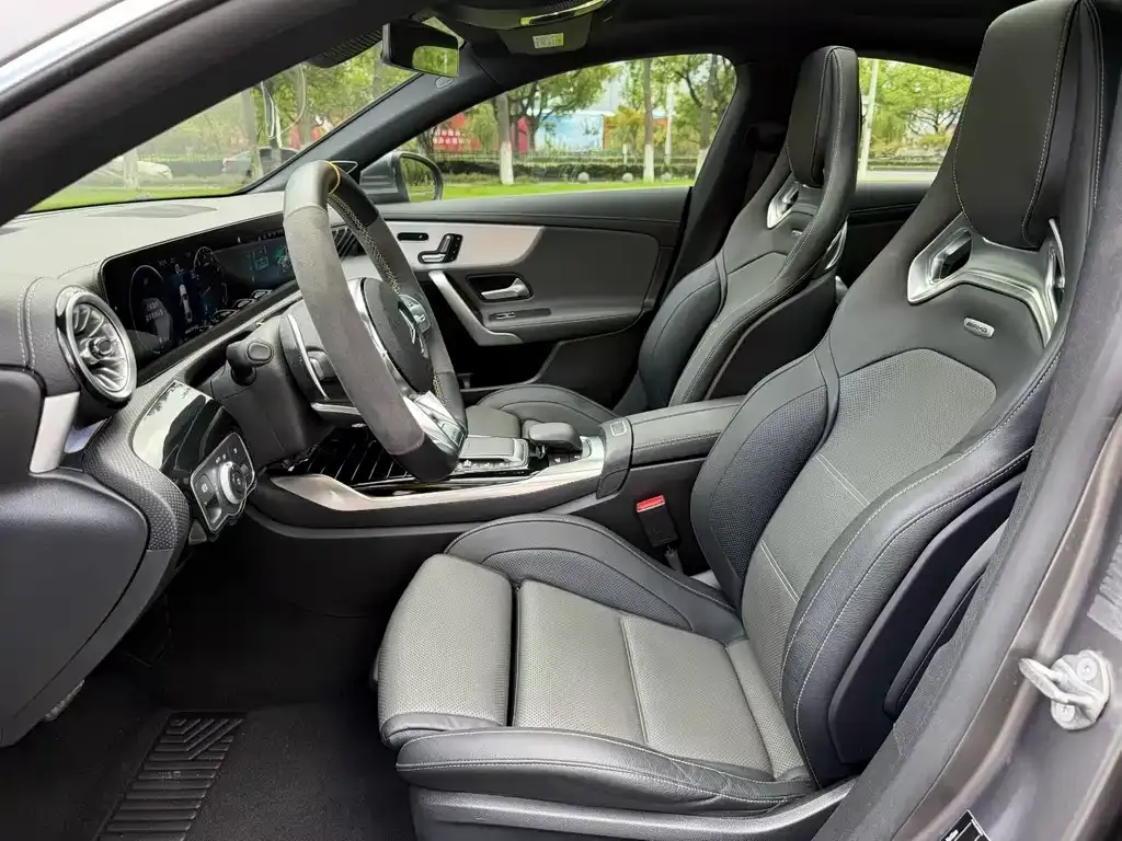 Mercedes-Benz CLA AMG — фото 4
