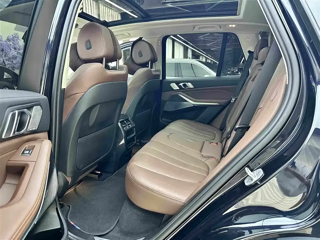 BMW X5 (Import) — фото 2