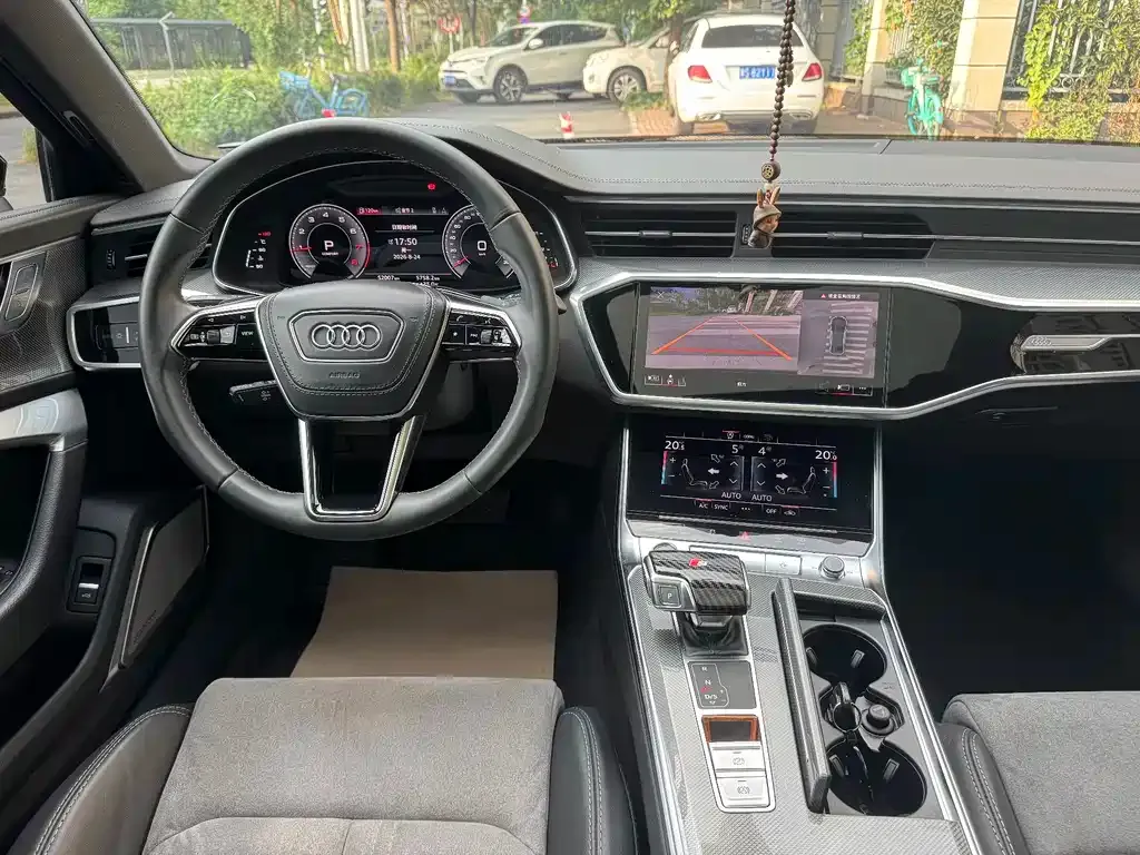 Audi A6L — фото 6