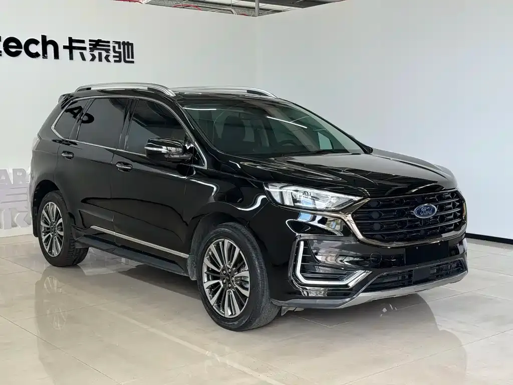 Ford Edge — фото 5