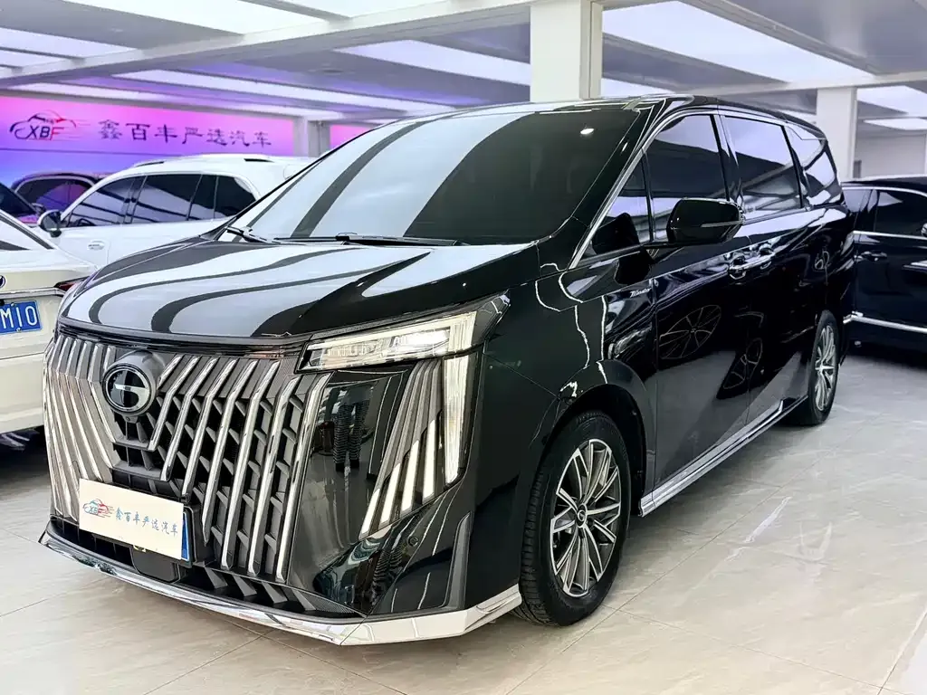 GAC Motor Trumpchi M8 — фото 1