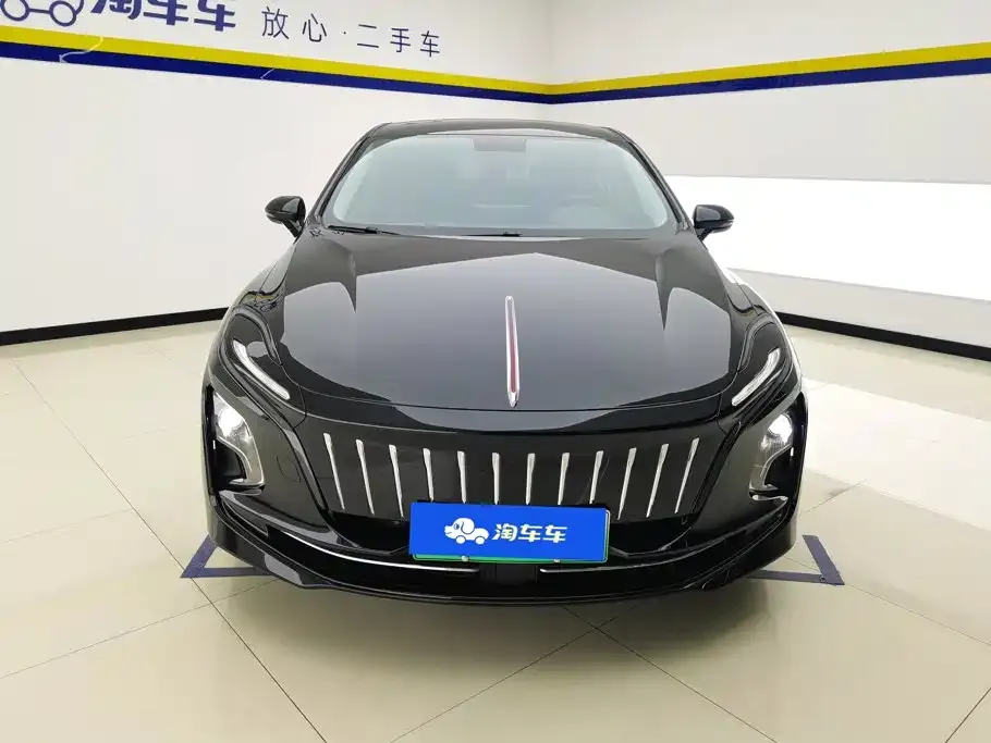 Hongqi E-QM5 — фото 2